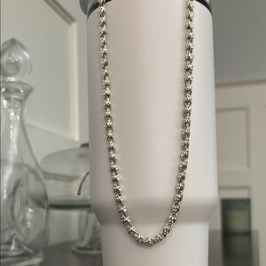 Elegant vintage sterling silver Textured Chain. Very heavy & sturdy. 20” length